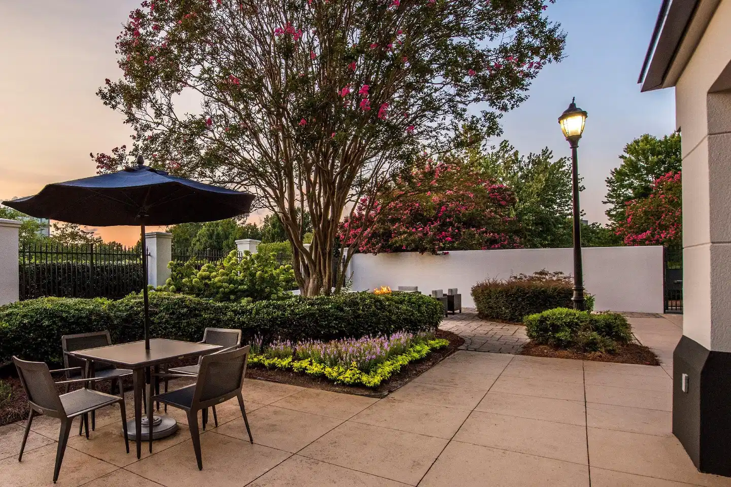 Courtyard by Marriott Charlotte Ballantyne Terrasse