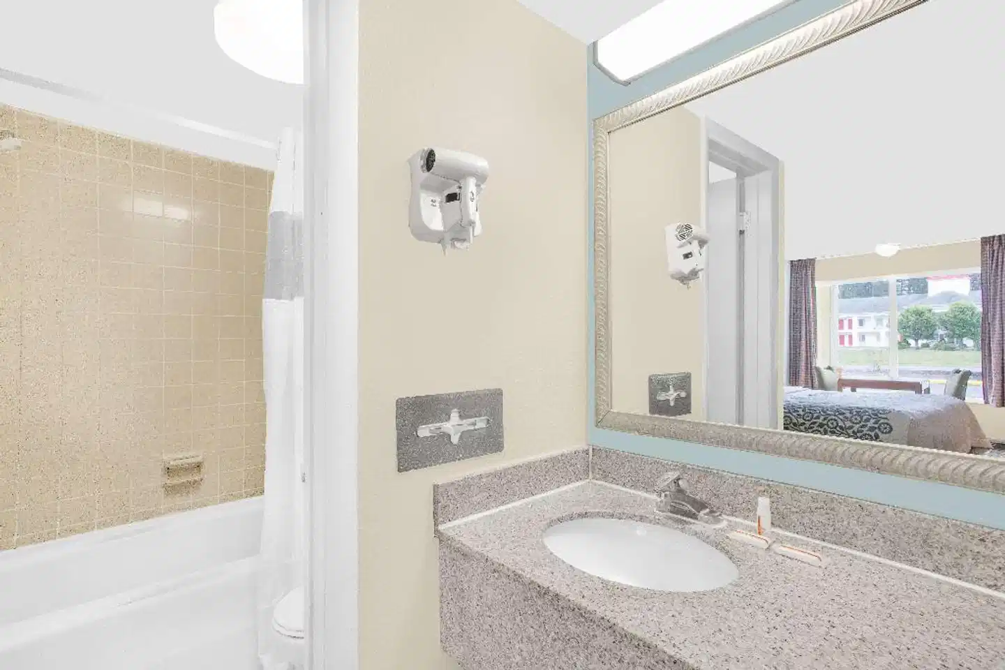 Days Inn by Wyndham Ruther Glen Kings Dominion Area Badezimmer