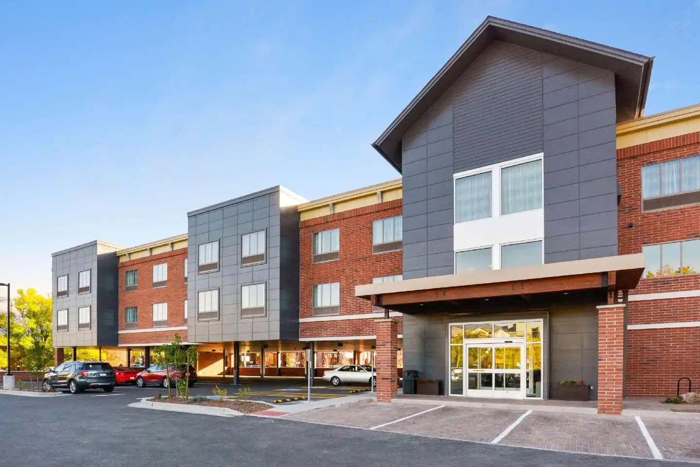 Country Inn & Suites by Radisson, Flagstaff Downtown, AZ Aussenansicht