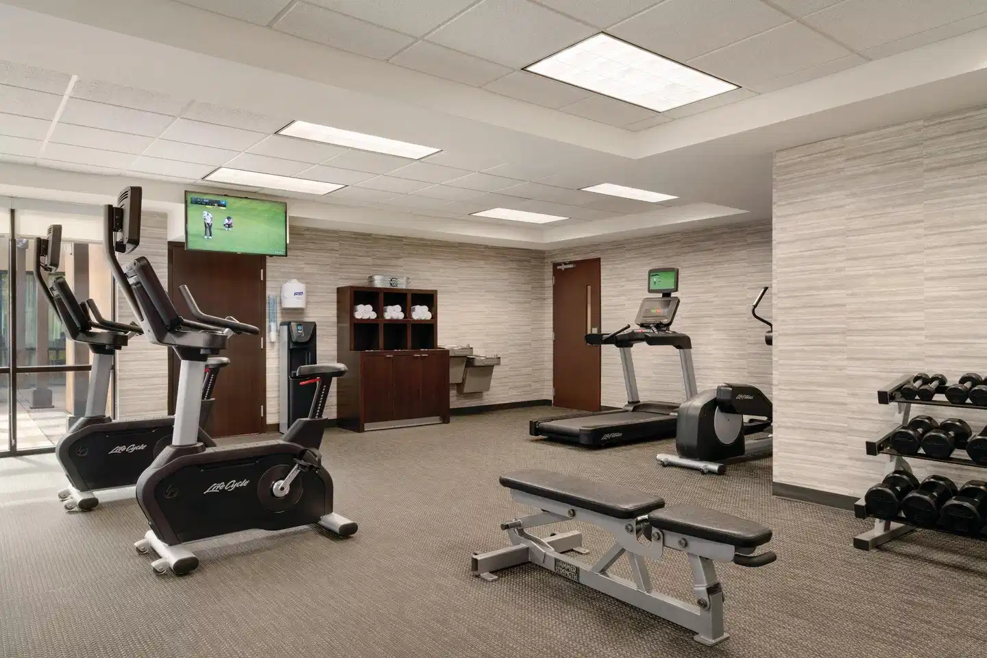 Courtyard by Marriott Charlotte Airport North Sport und Entertainment