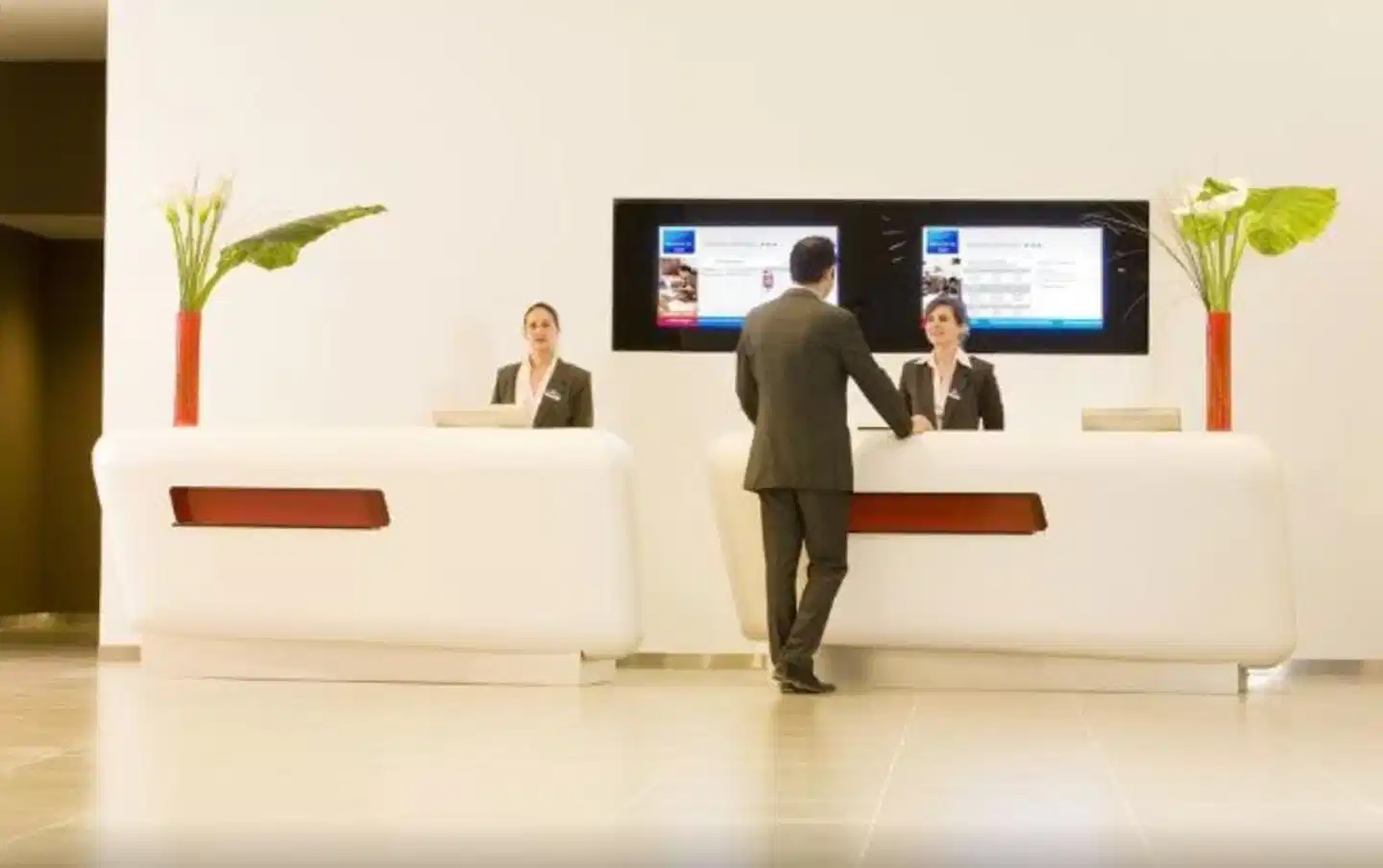 Novotel Paris Est Lobby