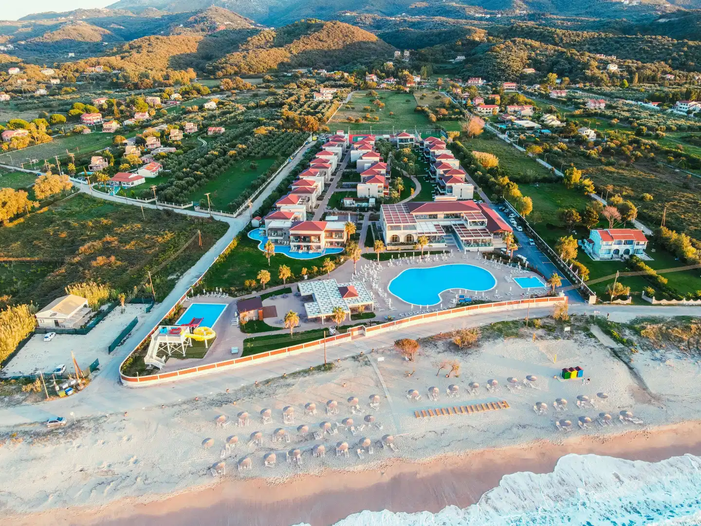 Almyros Beach Resort & Spa BEACH