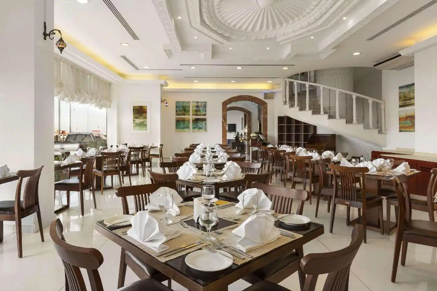 Ramada by Wyndham Beach Hotel Ajman Restaurant
