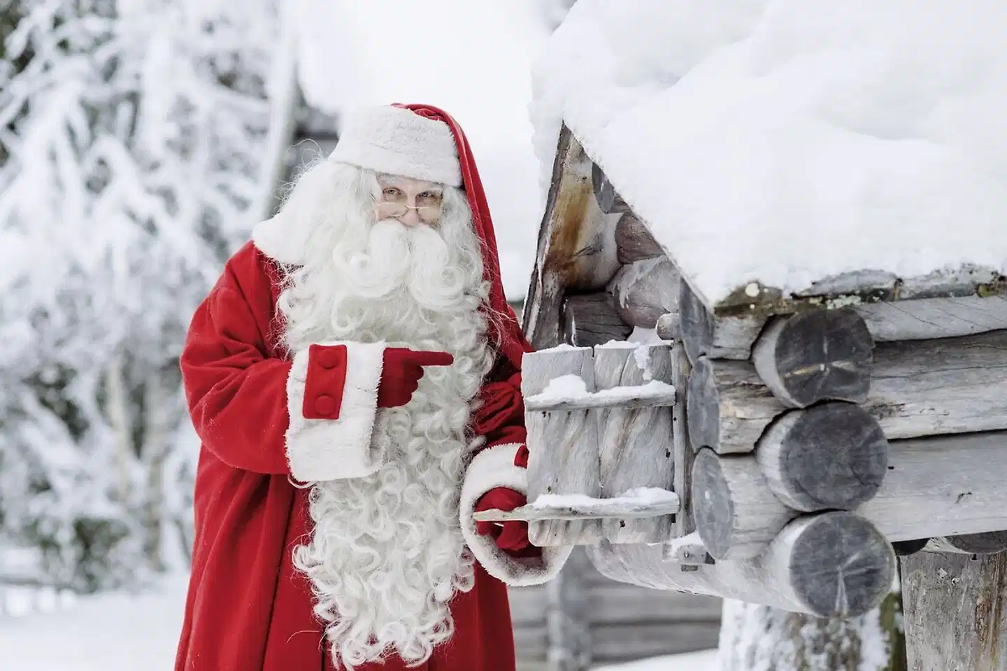 Polarlichtjagd im SnowHotel Restaurant