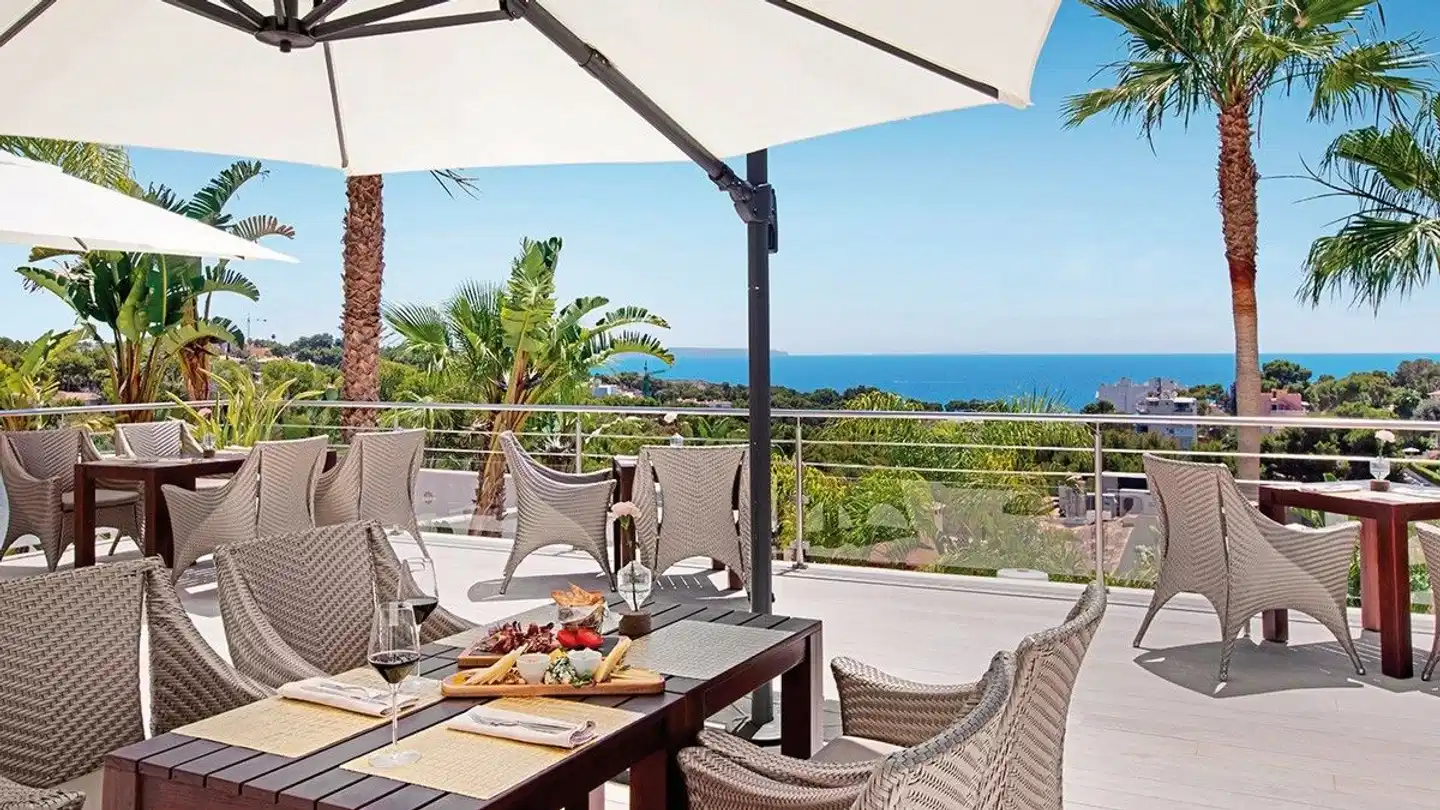 Portals Hills Boutique Hotel Terrasse