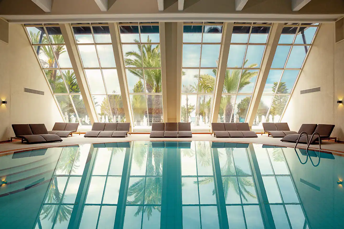 Paloma Perissia Hallenbad