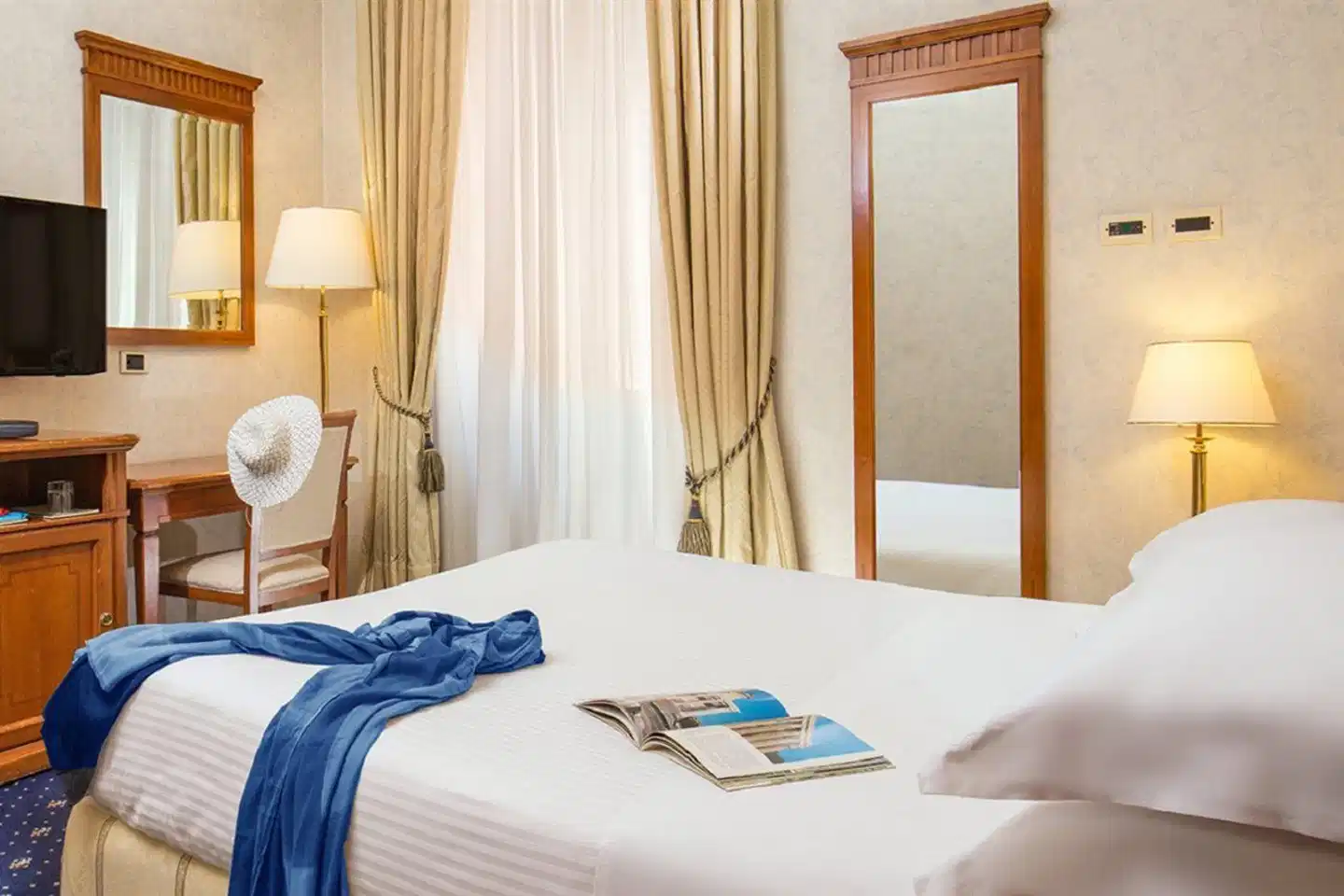 Empire Palace Wohnbeispiel