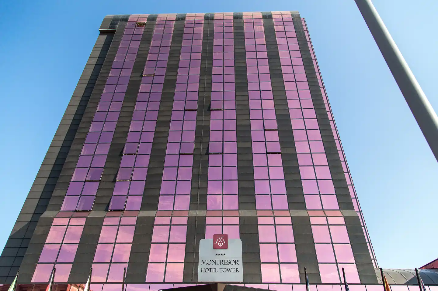 Montresor Hotel Tower Aussenansicht