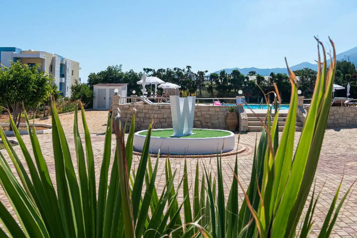 W Suites by Estia Garten