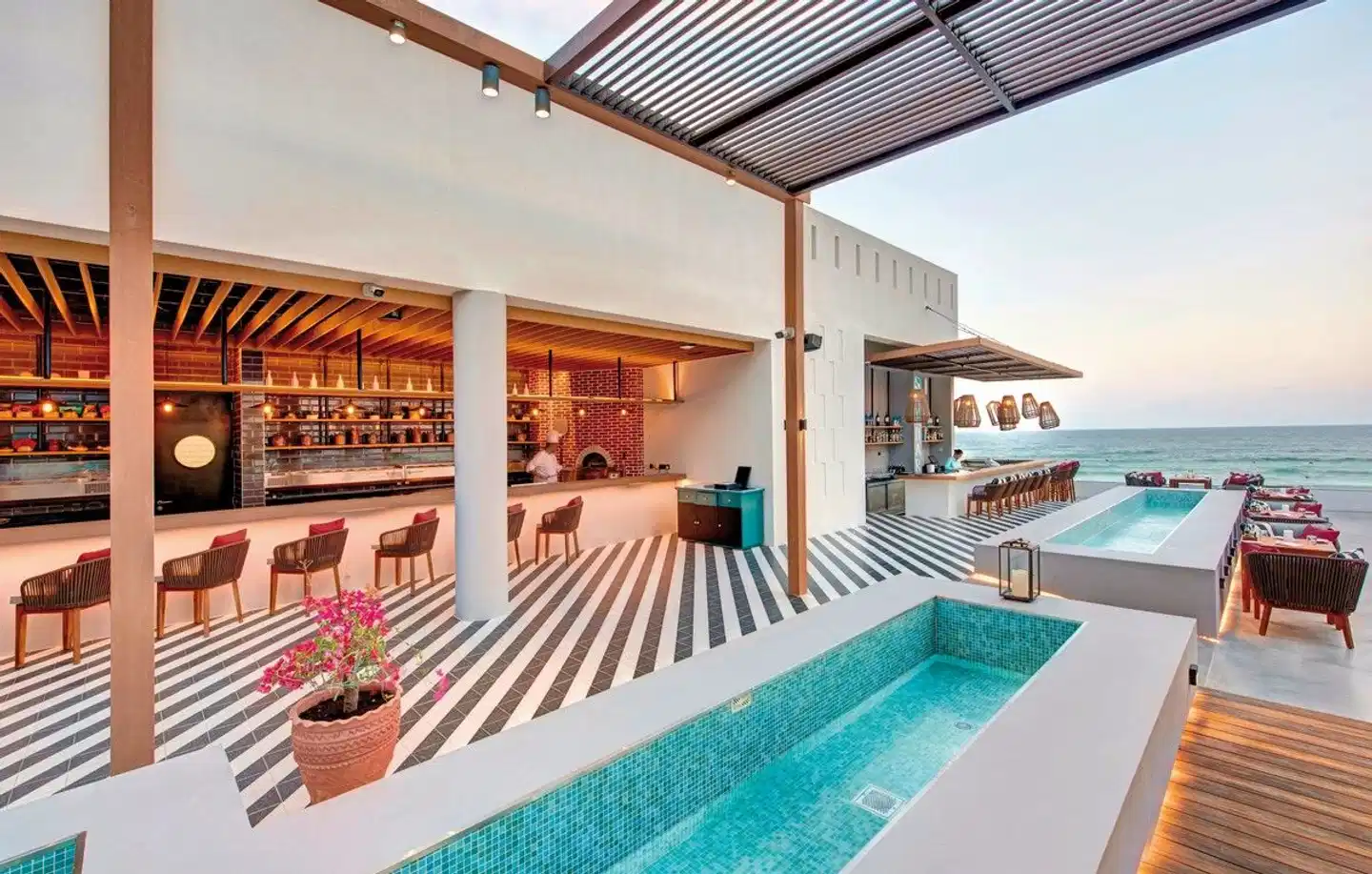 Crowne Plaza Resort Salalah INDOOR_POOL