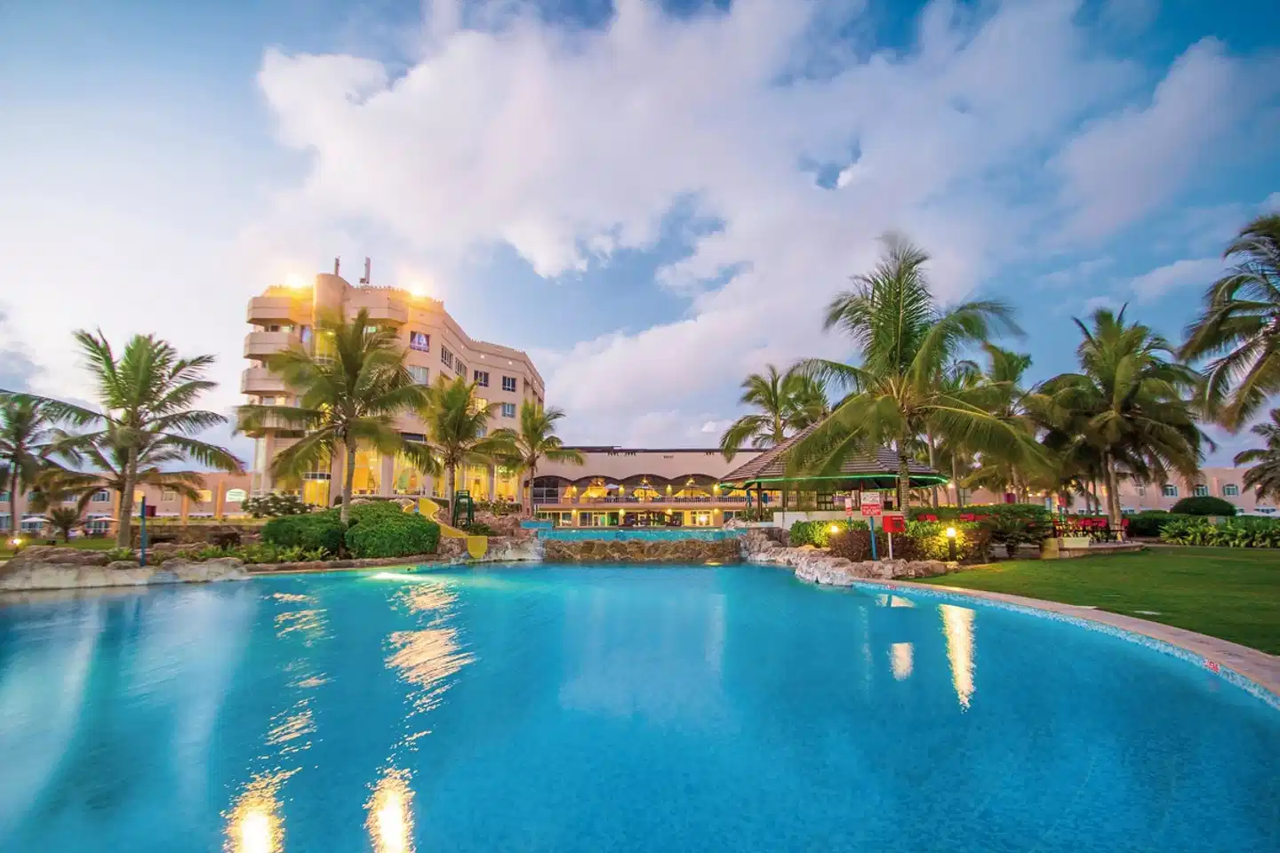 Crowne Plaza Resort Salalah POOL