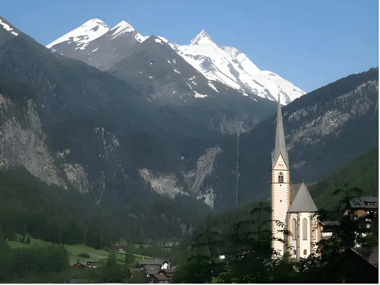 Hotel Kaiservilla Aussenansicht