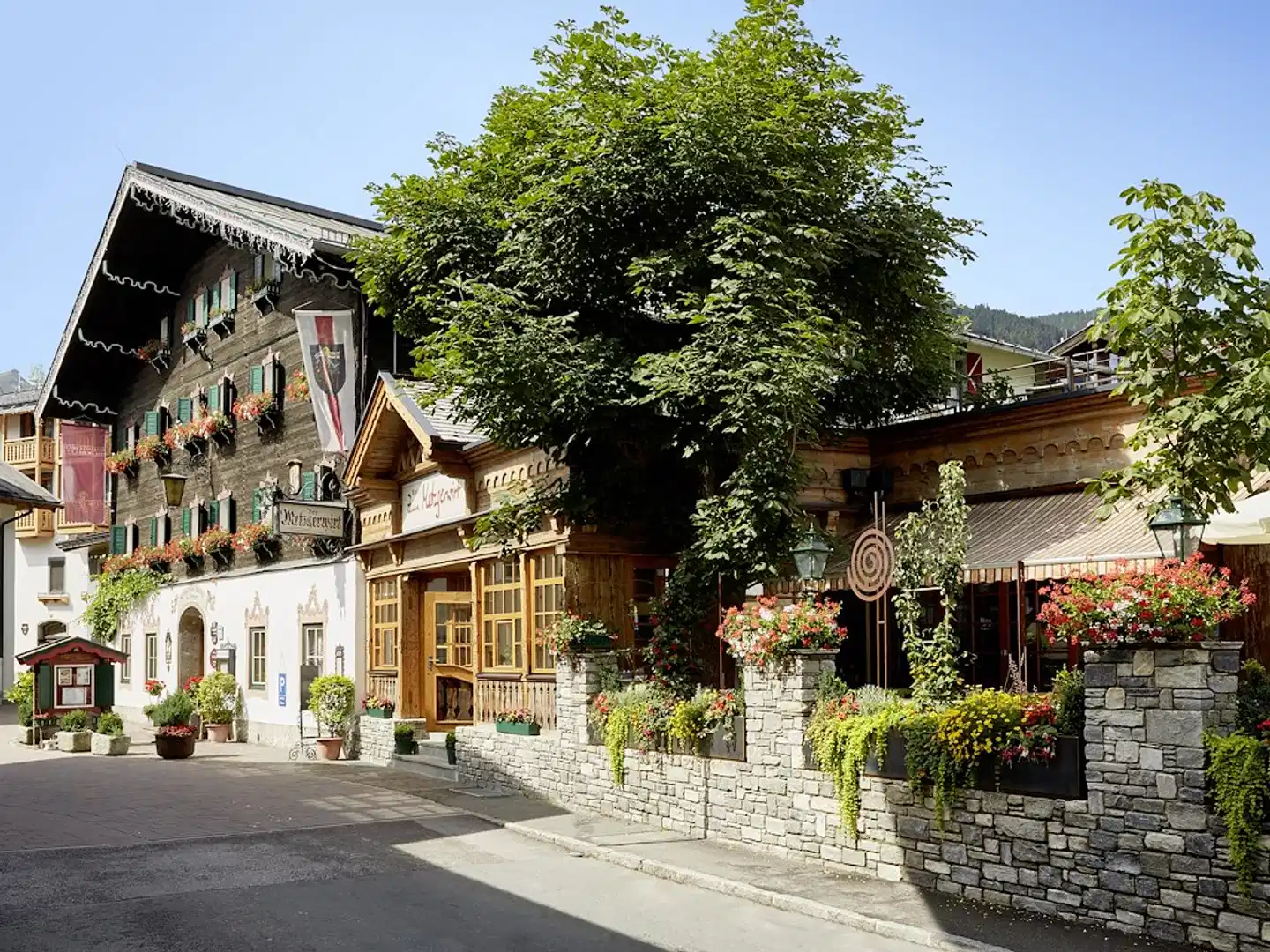 Romantikhotel Zell am See Aussenansicht