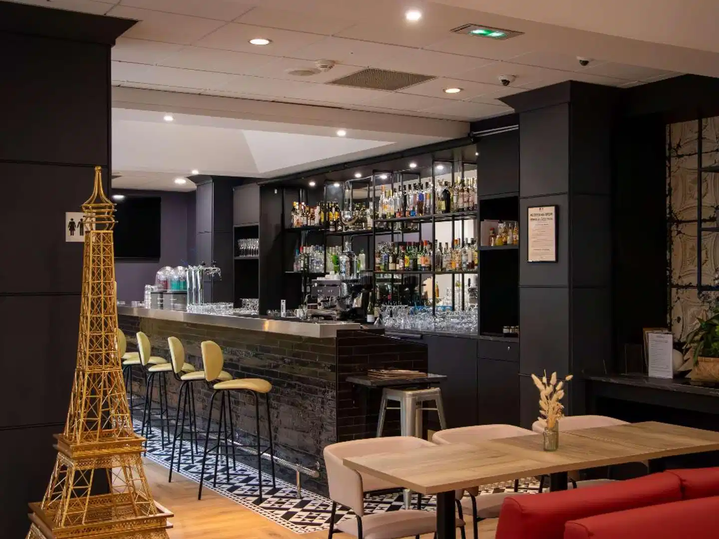 Mercure Paris Centre Eiffel Tower Hotel Bar