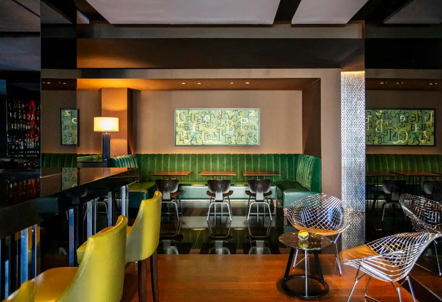 The Artist Grand Hotel of Art Bar