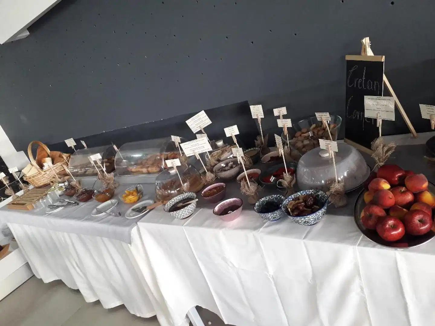 Dionysos Hotel Restaurant