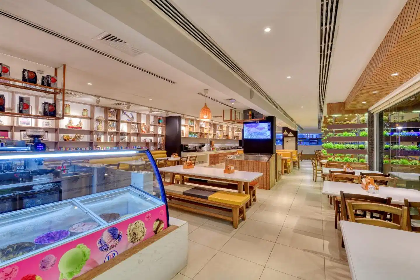 Pearl Marina Hotel Apartment Bar