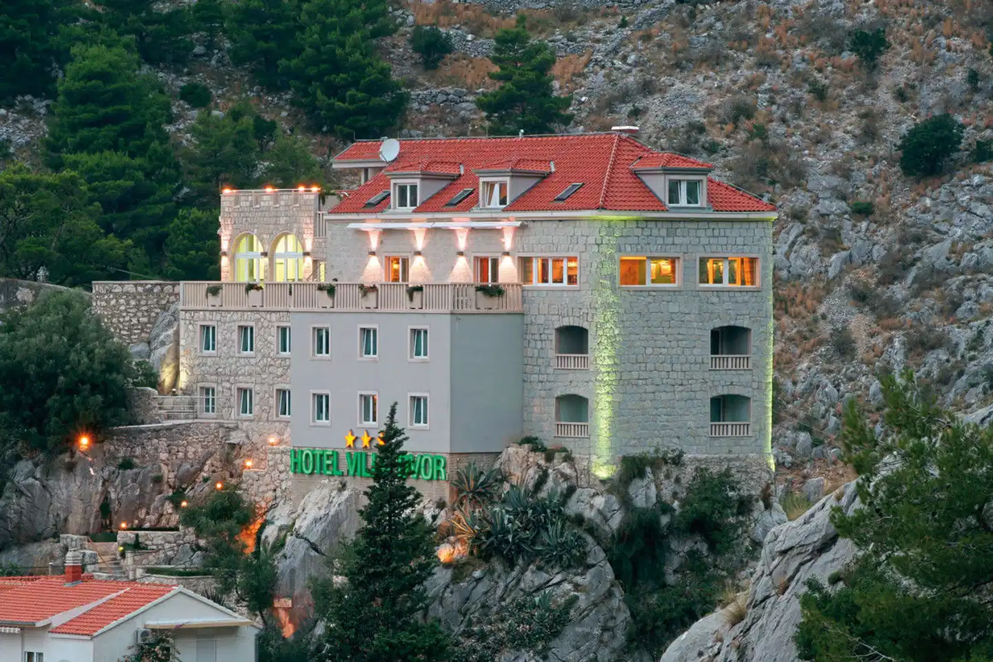 Villa Dvor Aussenansicht