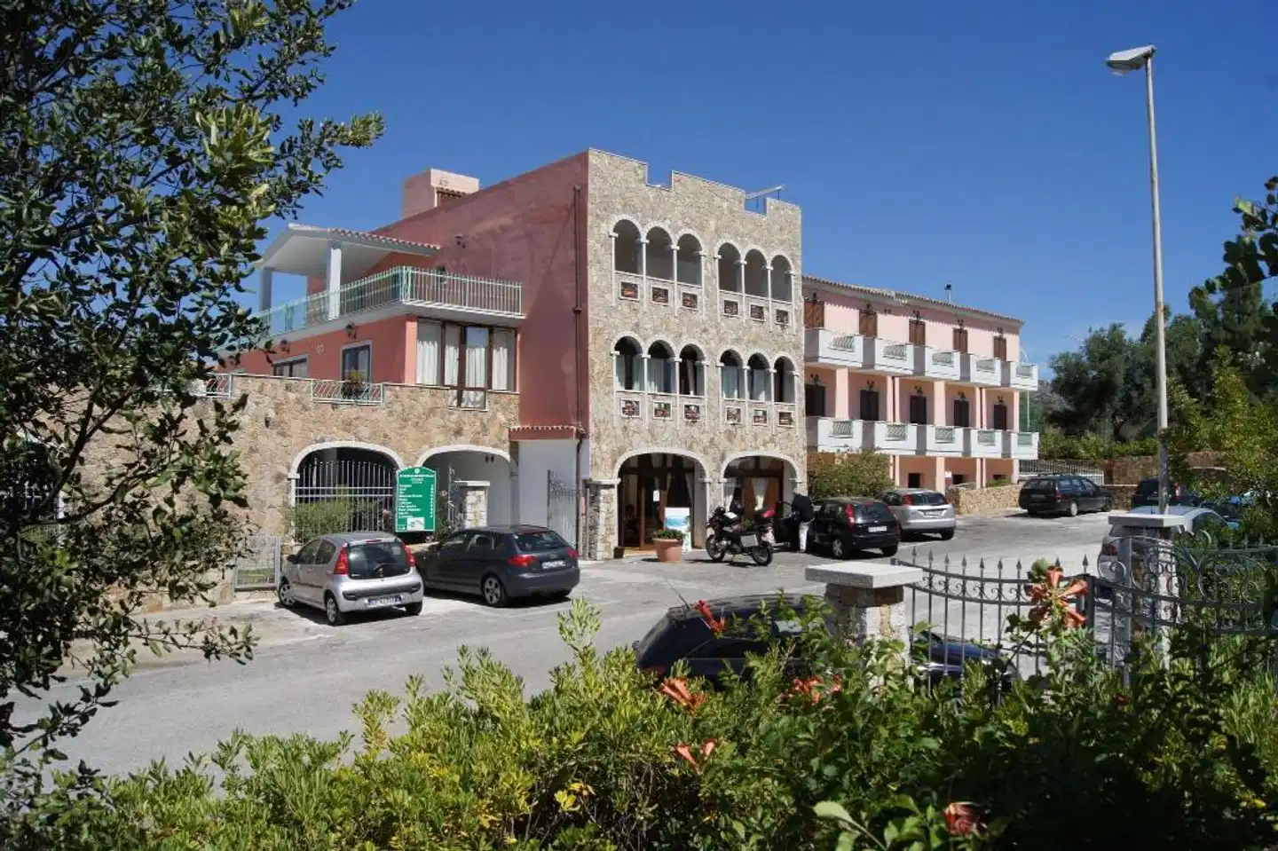 Albergo Residenziale Gli Ontani Aussenansicht