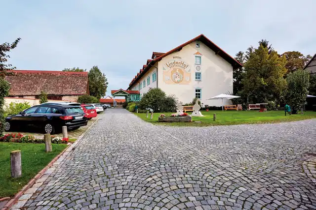 Hotel & Restaurant Linderhof Aussenansicht