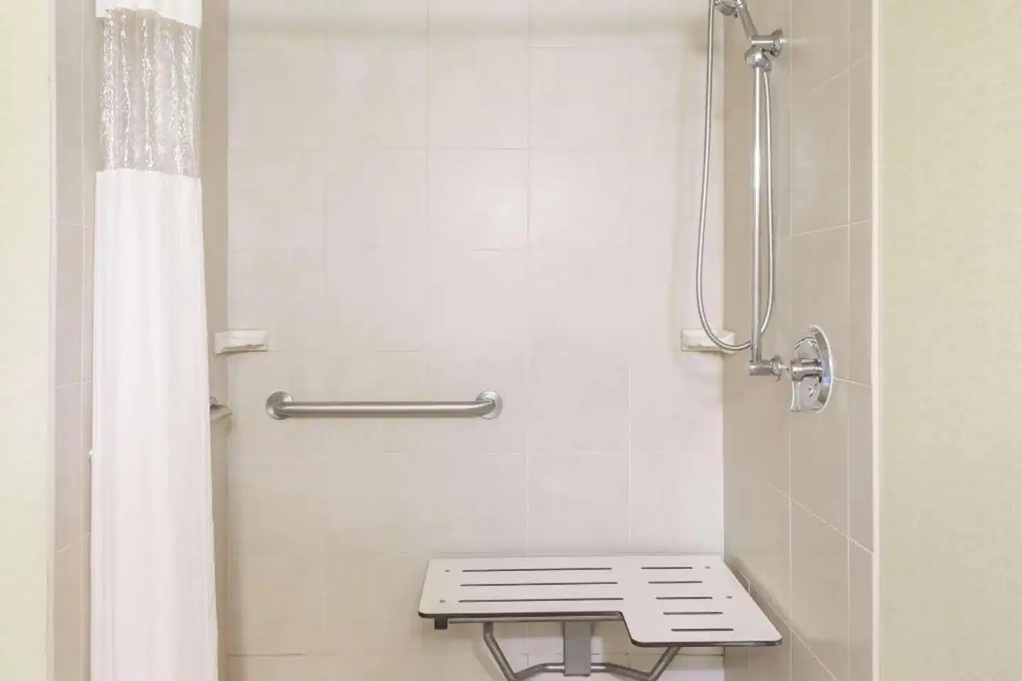 Wingate by Wyndham Richmond Short Pump Badezimmer