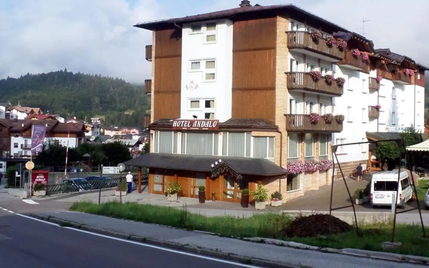 Hotel Andalo Aussenansicht