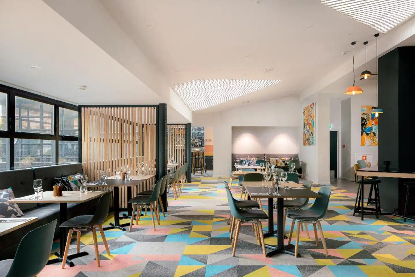 Atura Wellington Bar