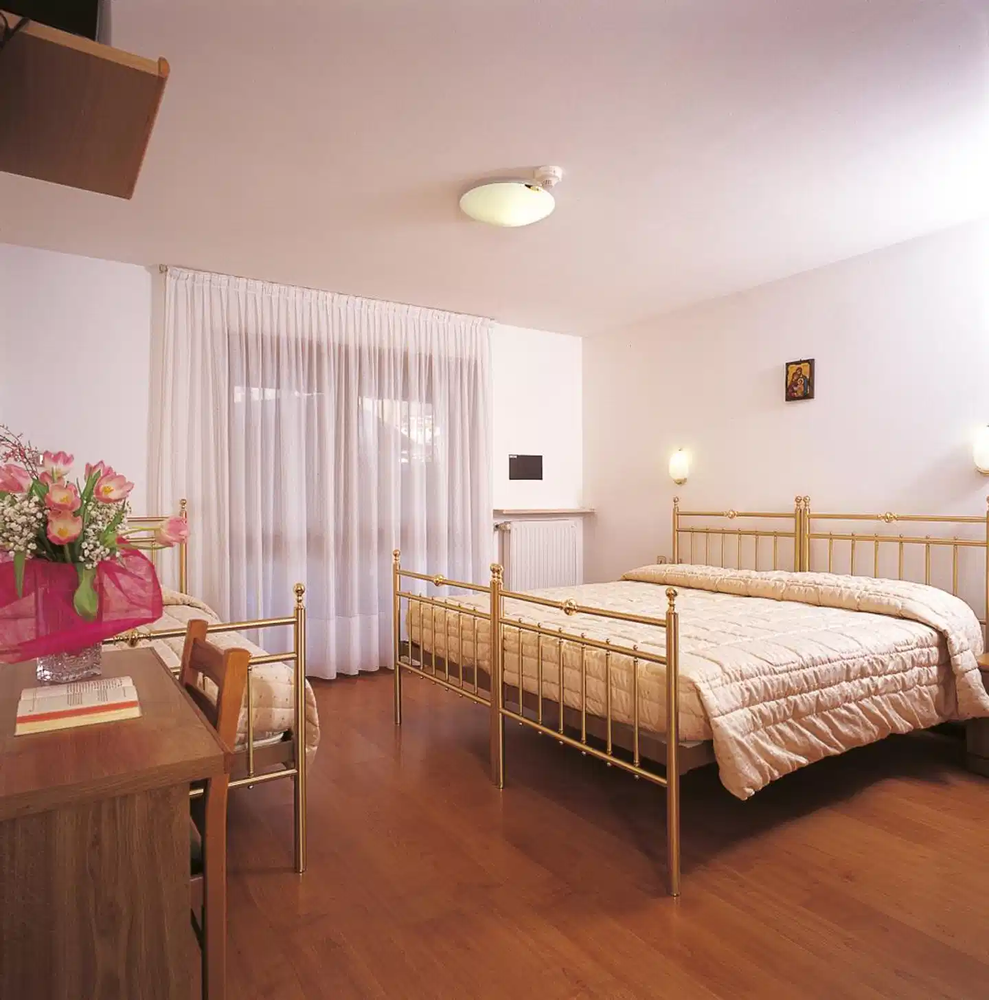 Sella Ronda & Dependance Serenella Wohnbeispiel