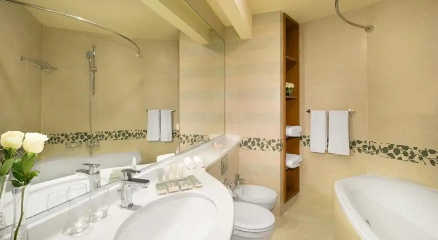 City Seasons Towers Hotel Bur Dubai Badezimmer