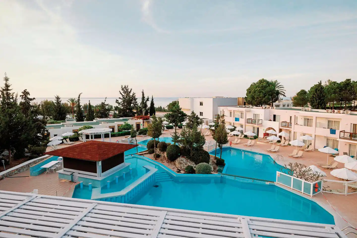 Kiotari Miraluna Pool