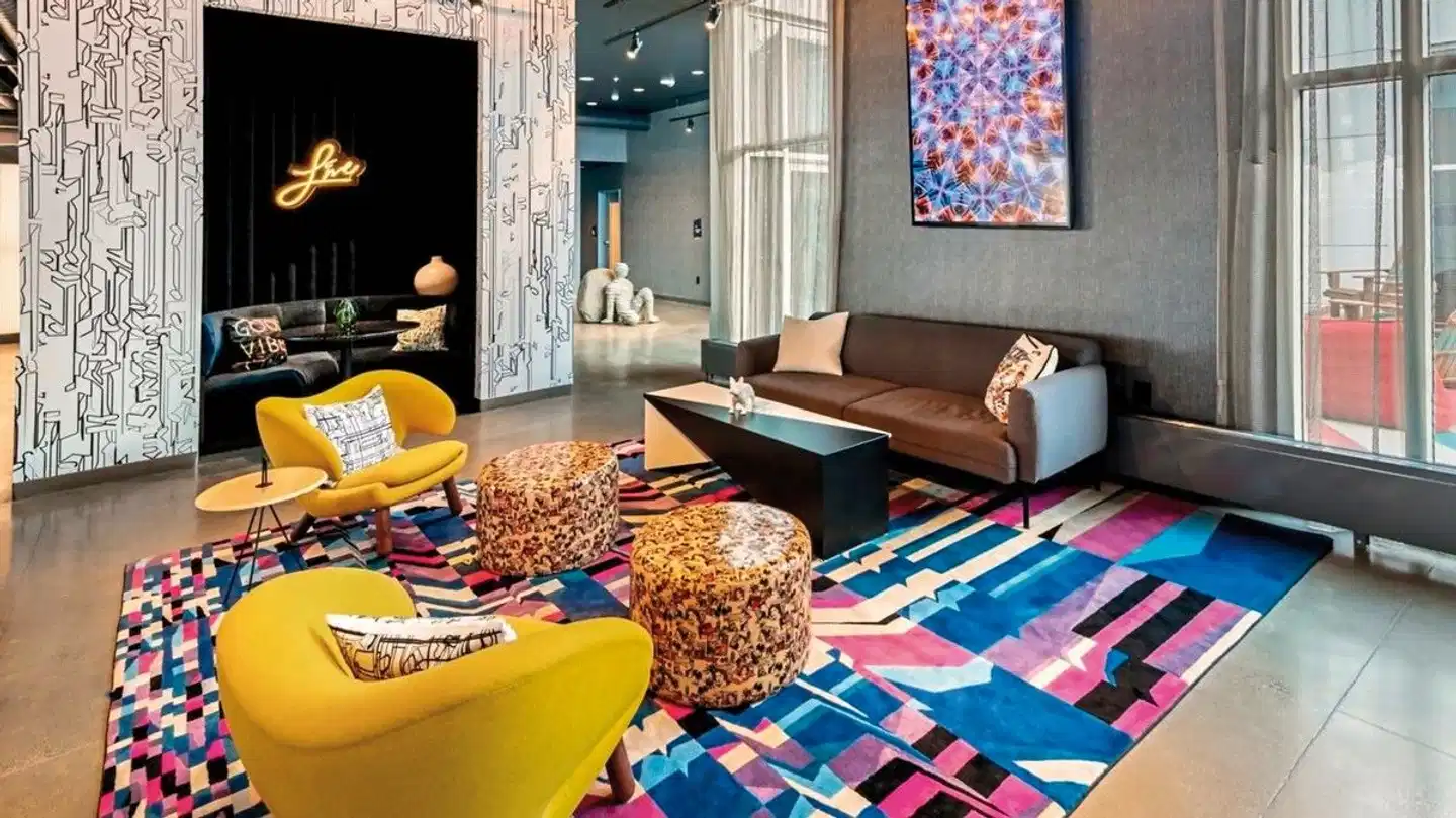 Aloft Anchorage Sport und Entertainment