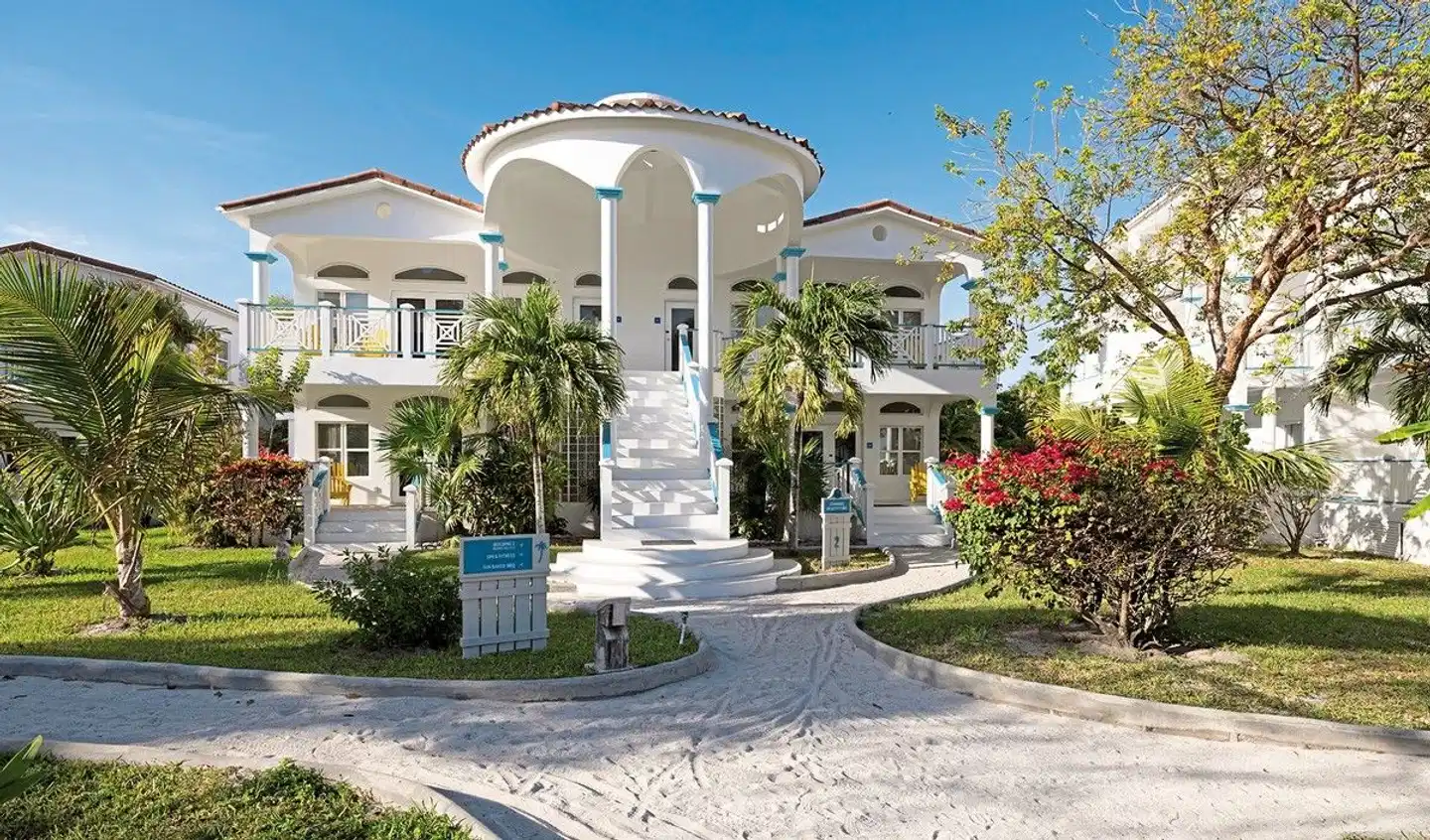 Margaritaville Beach Resort Ambergris Caye Aussenansicht