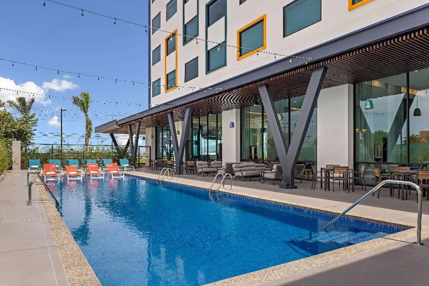 Hampton By Hilton Guanacaste Airport Pool