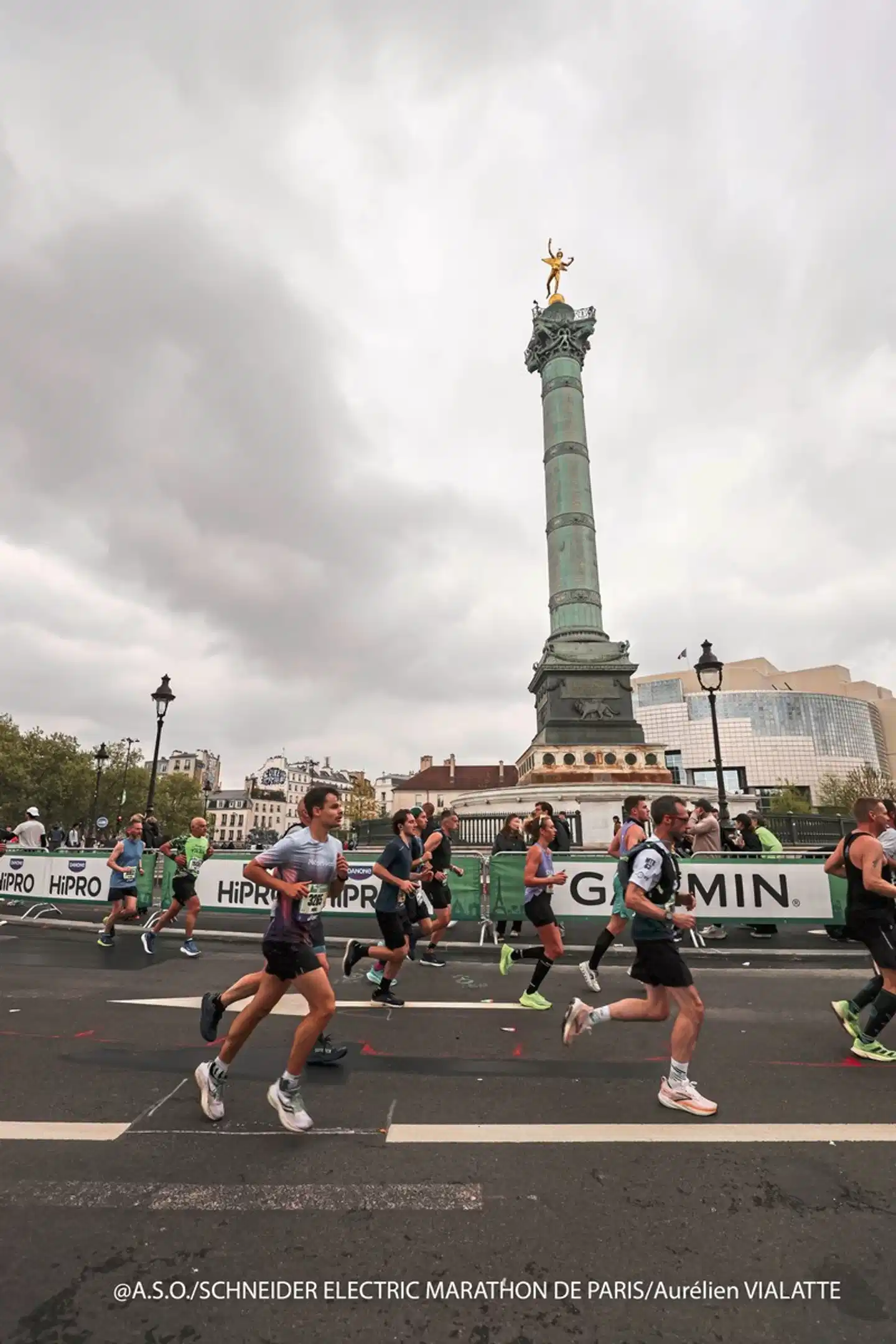 NOVOTEL Paris Centre Bercy - inklusive 1 Startnummer Paris Marathon Sport und Entertainment