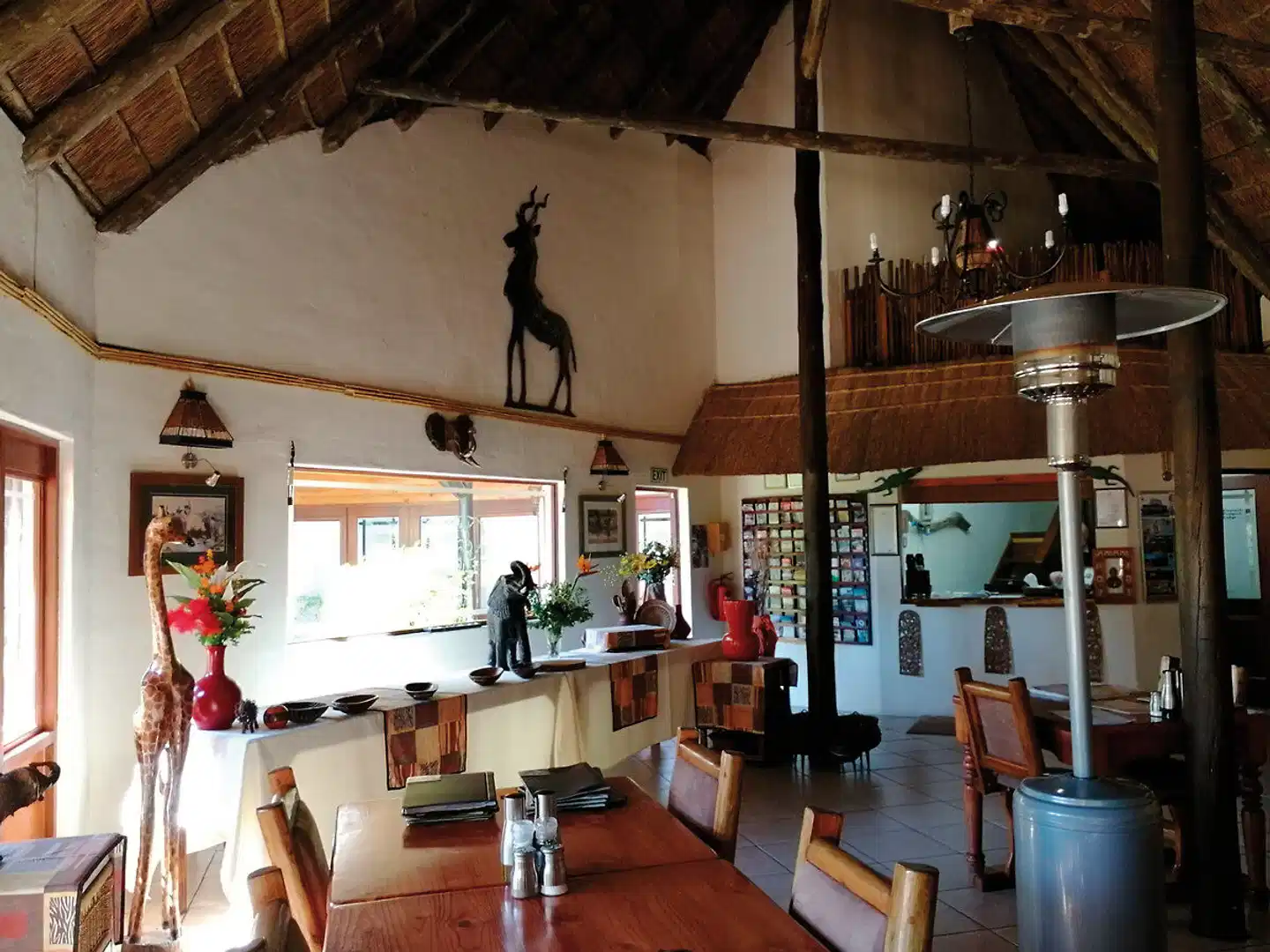 Elephants Footprint Lodge Bar