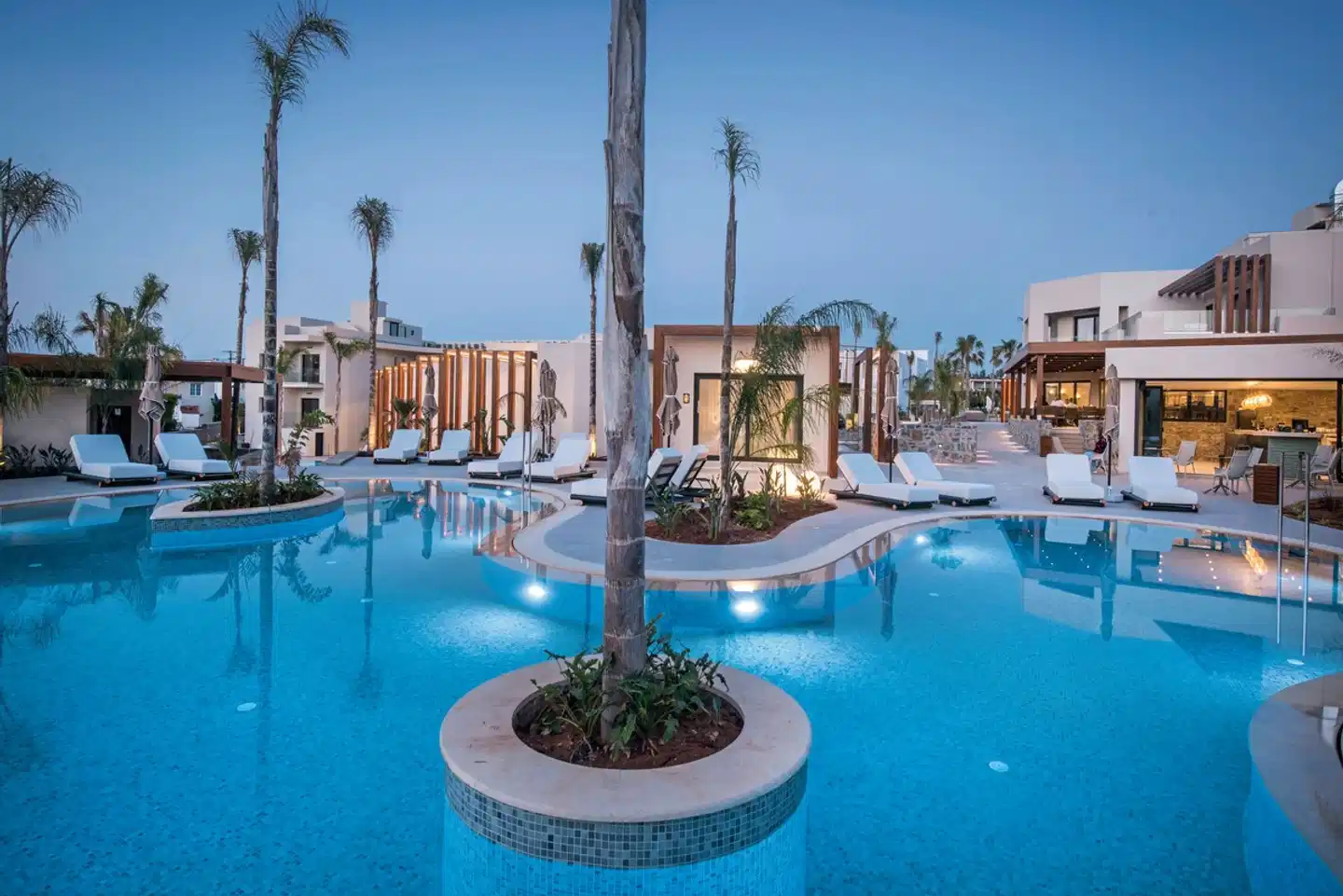 Noble Hotel Suites Pool