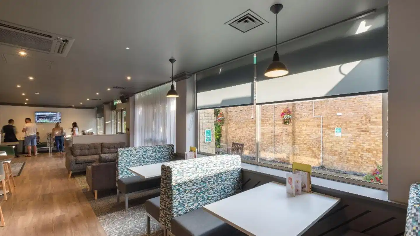 Holiday Inn Swindon Wohnbeispiel