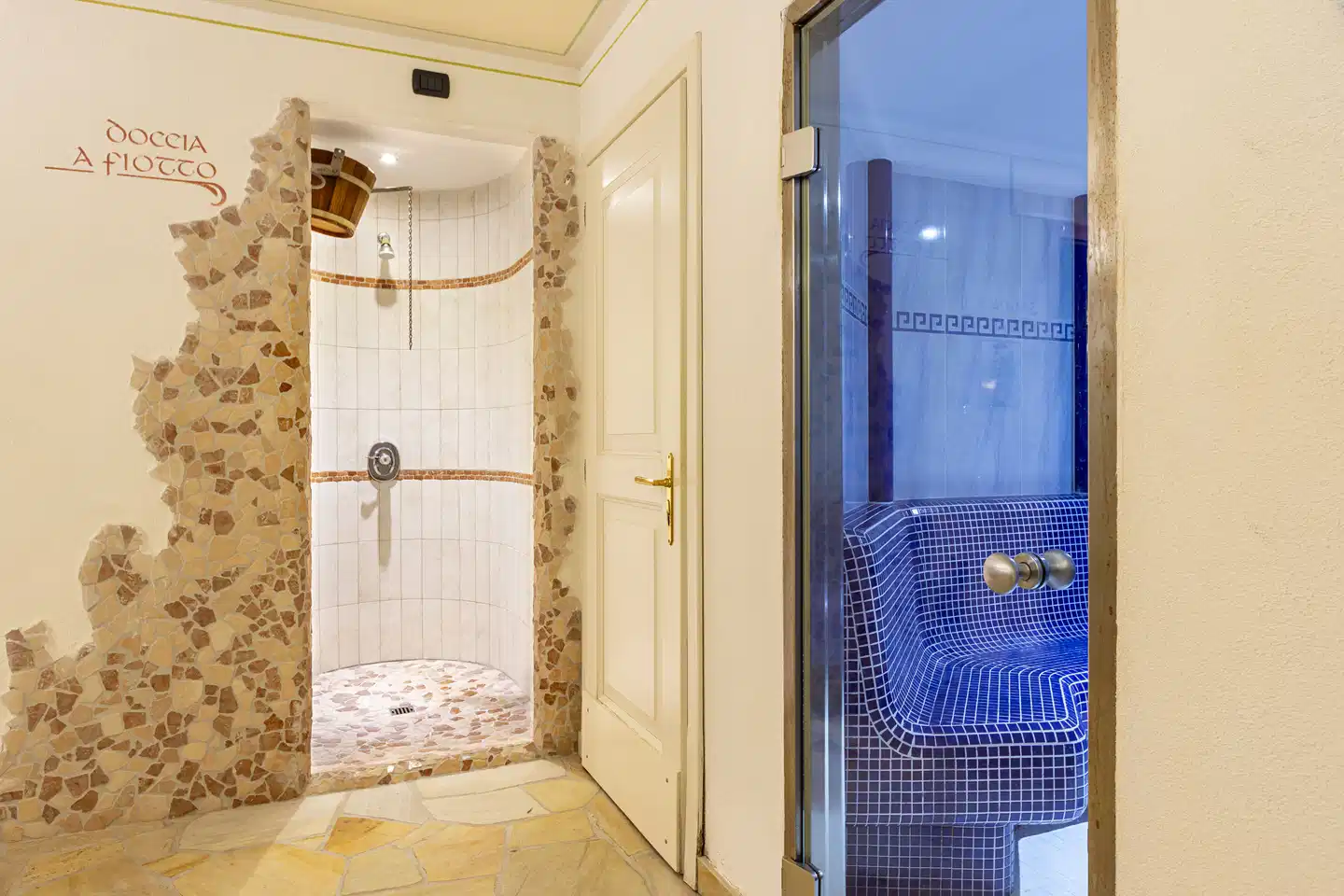 Orovacanze Residence Pez Gajard Badezimmer