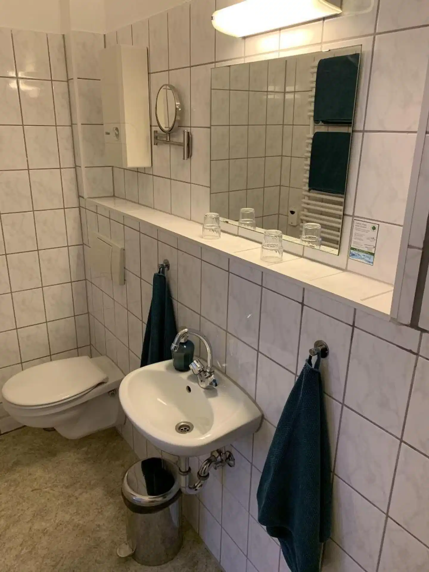 Zum armen Mann Badezimmer