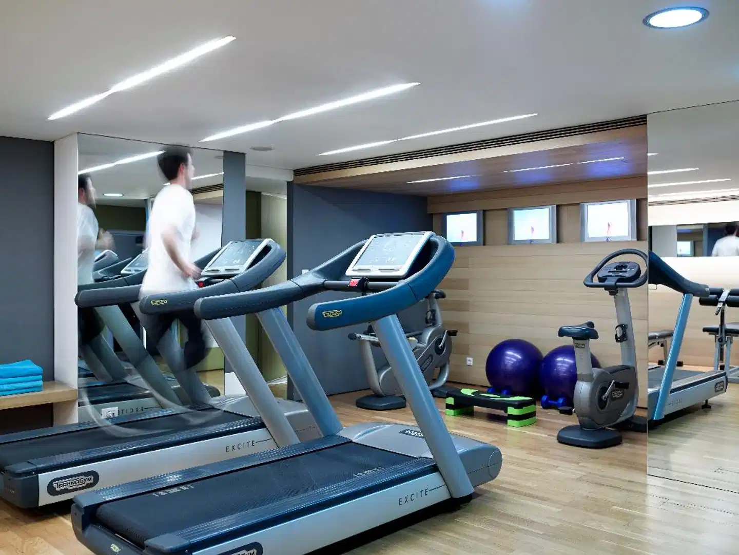 Fresh Hotel Sport und Entertainment