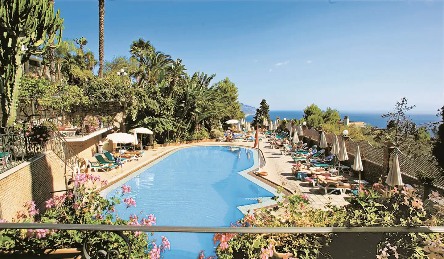 Ariston & Palazzo Santa Caterina Pool