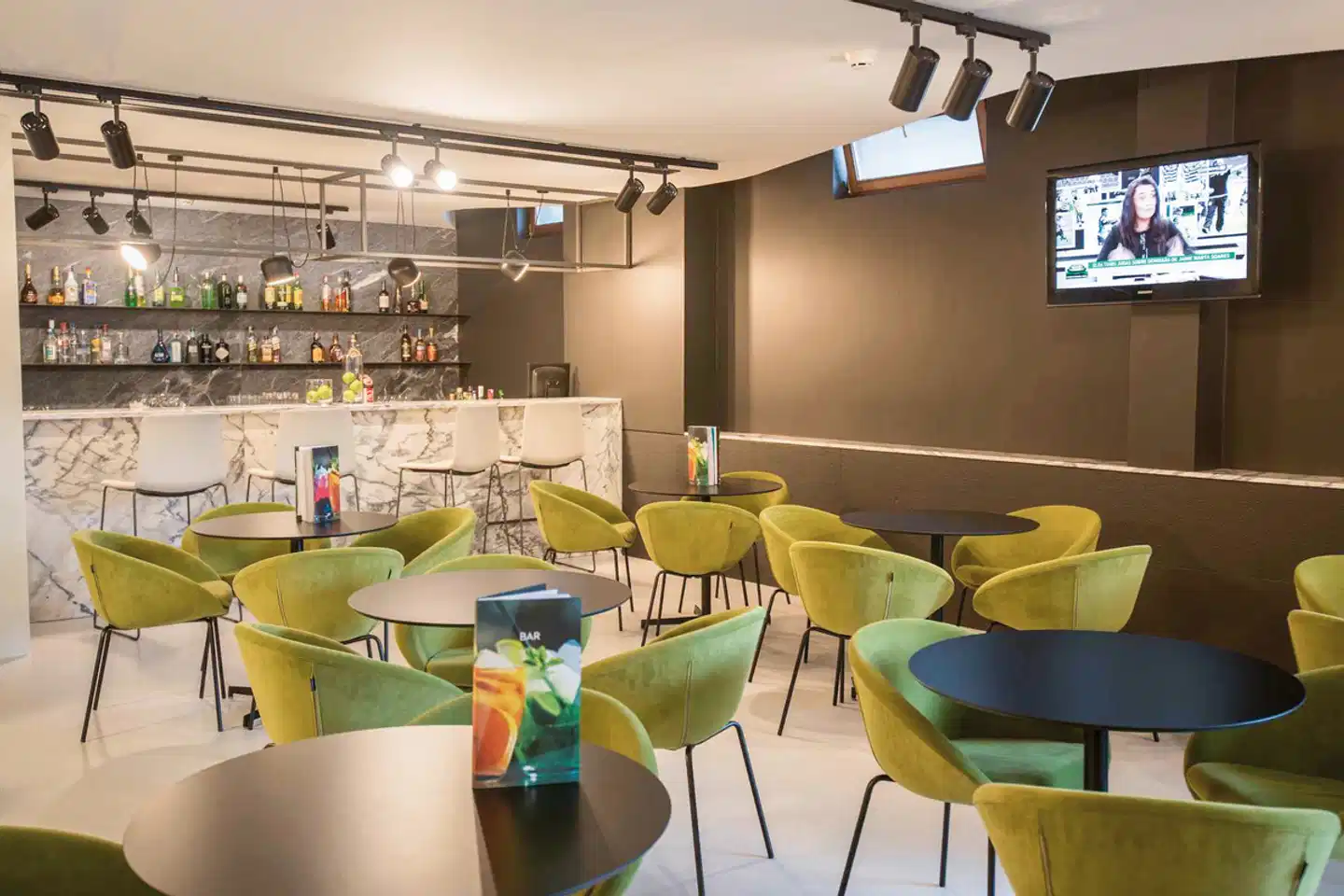 Azoris Angra Garden Bar