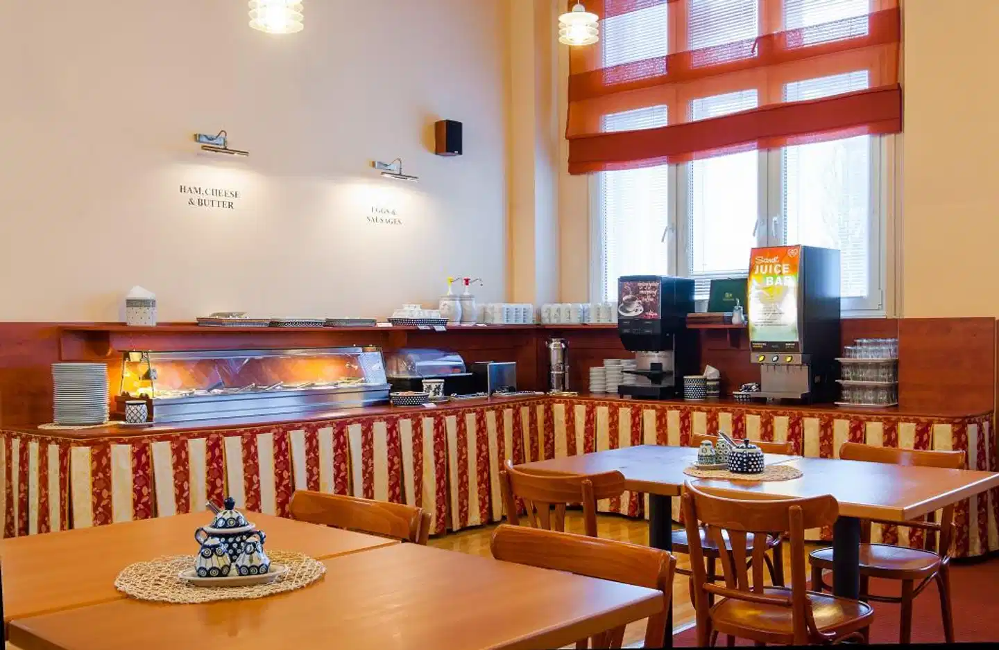 Cloister Inn Hotel Bar