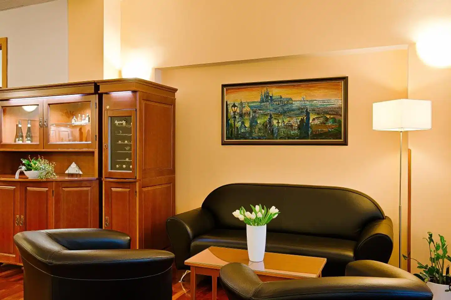 Cloister Inn Hotel Lobby