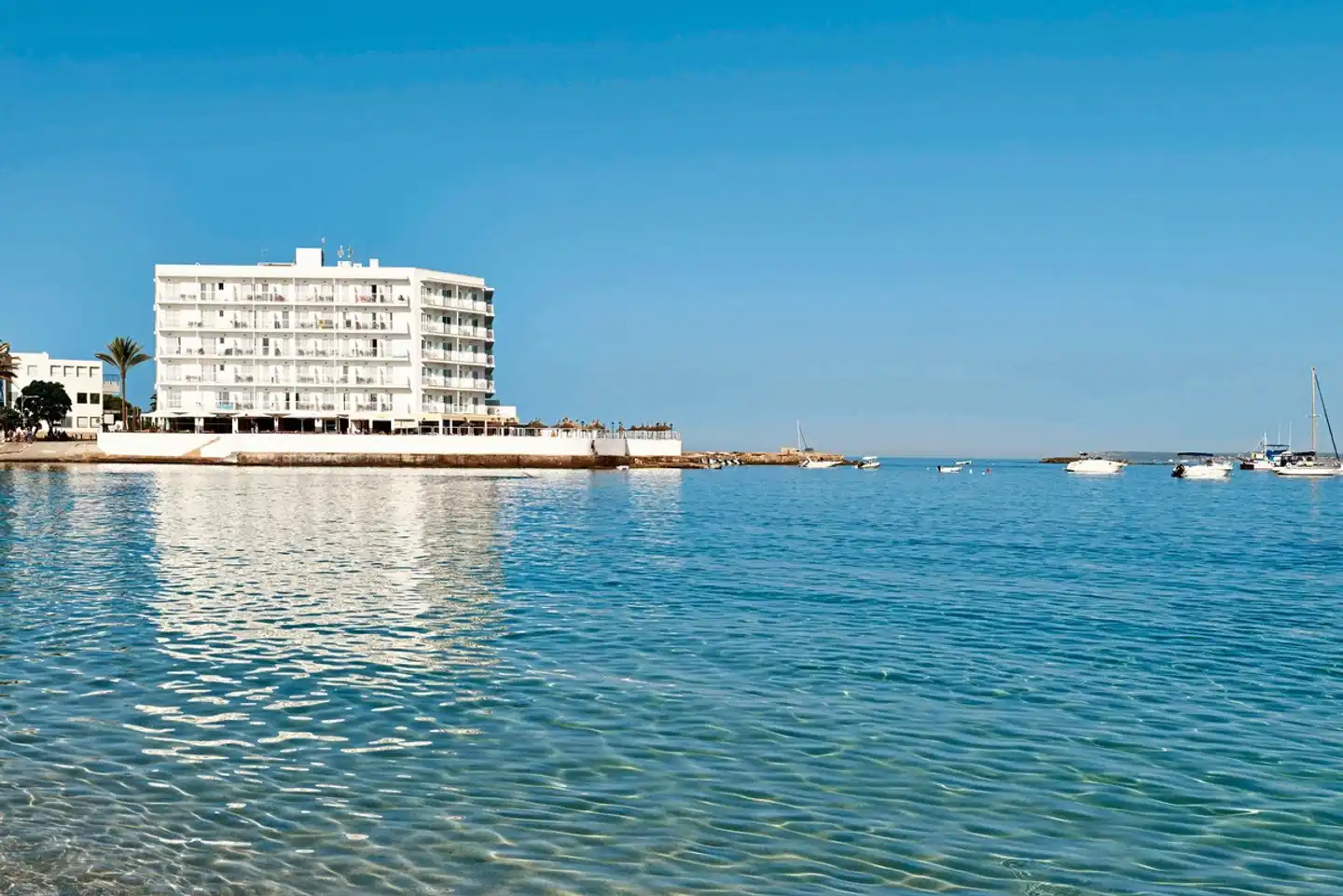 Universal Hotel Marqués Aussenansicht