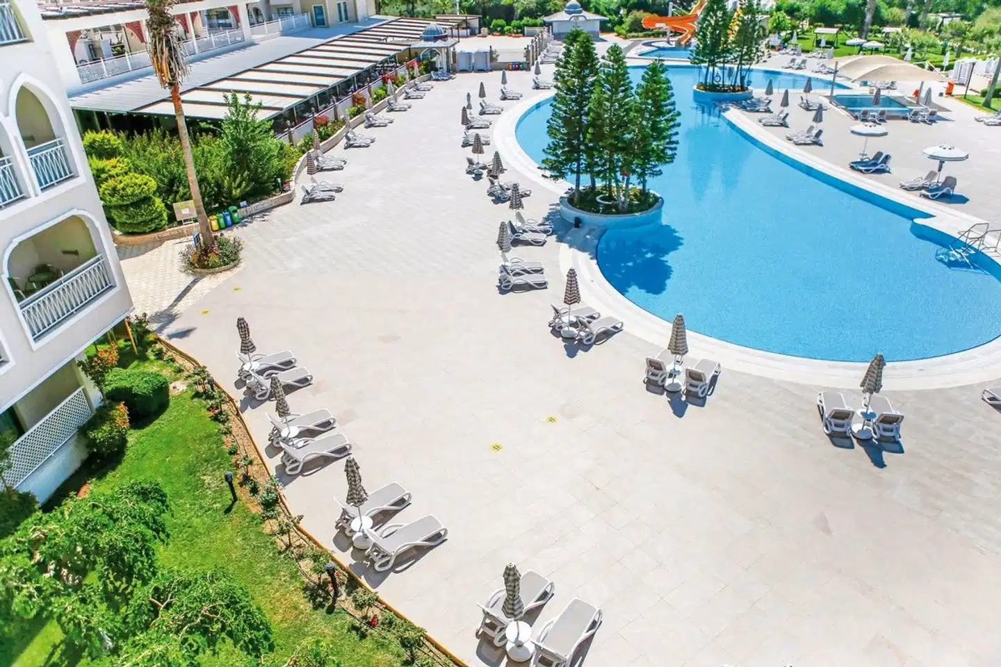 Side Star Resort Pool