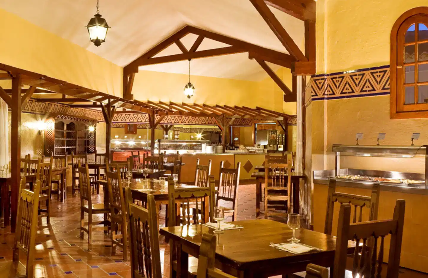 Hesperia Bristol Playa Bar