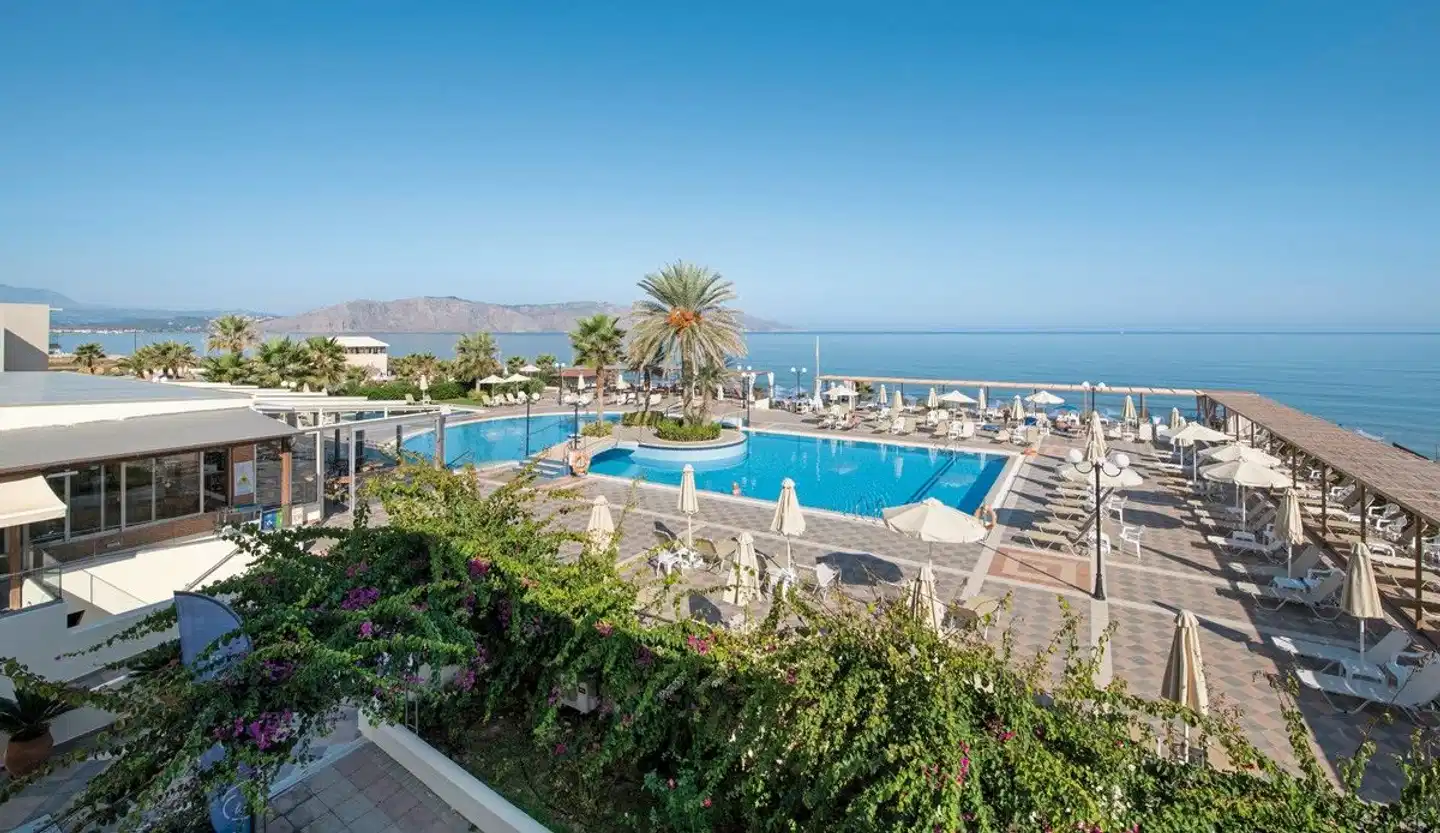 Hydramis Palace Pool