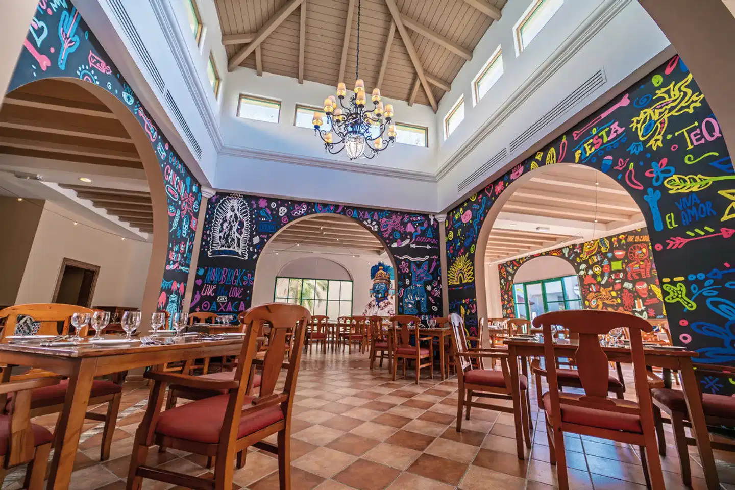 Resonance Santa Maria Lobby