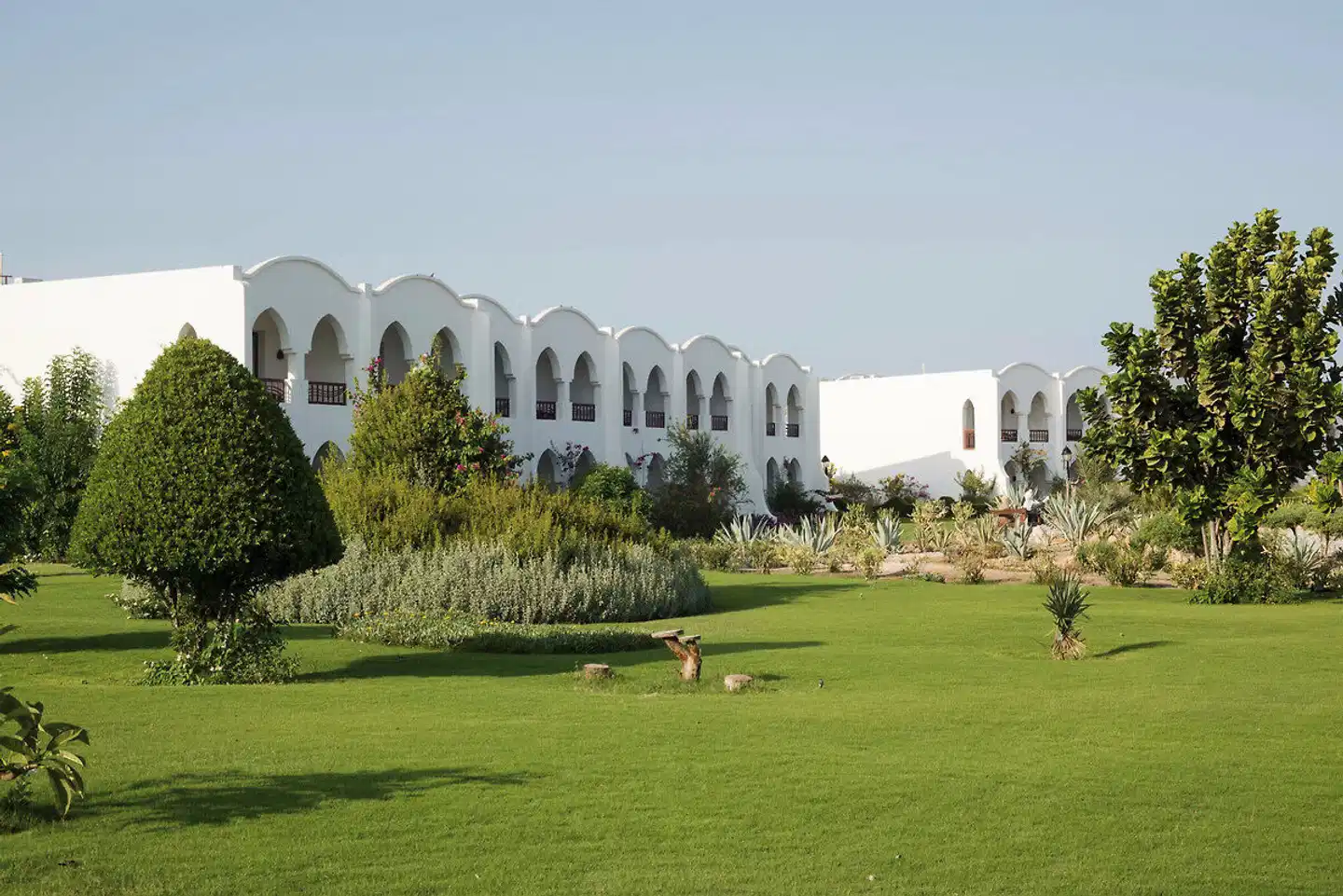 Gorgonia Beach Resort Garten